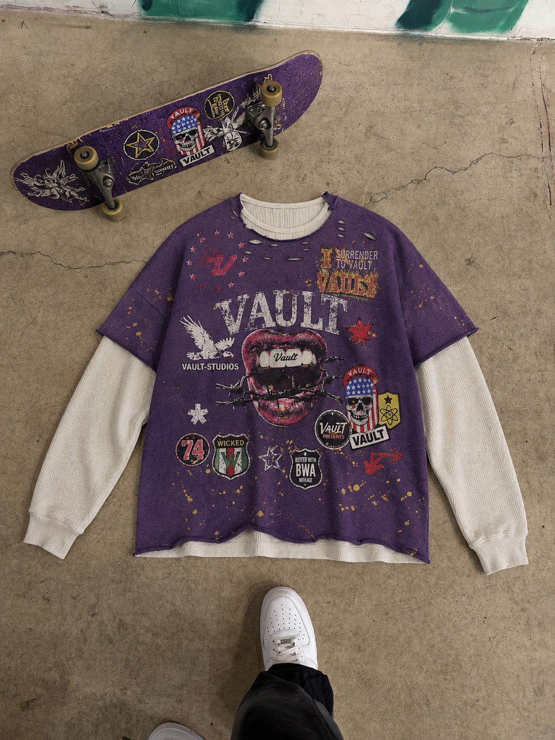 Vault logo double layer shirt